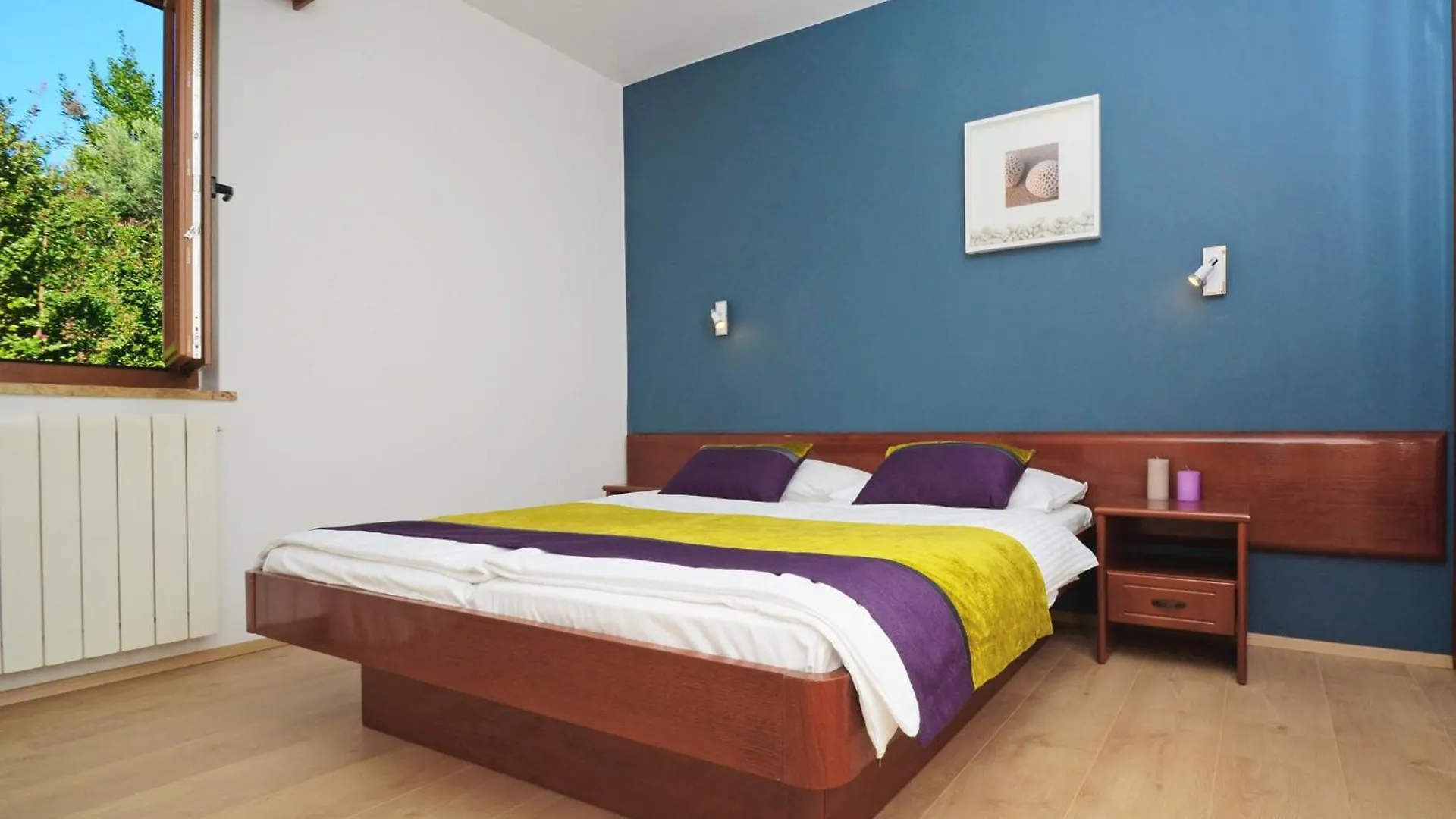 Three-Bedroom Apartment Rabac Near Sea